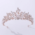 Dettaglio corona da sposa oro rosa con motivi floreali in cristallo e strass pregiati - Oro Rosa con Strass Bianchi (Fatto a Mano) / Oro rosa