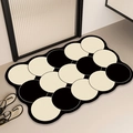 Alfombra de baño antideslizante blanca y negra con lunares y bordes ondulados - QSJH-A/Lunares Negros y Blancos / 50*80cm/Cuero Absorbente