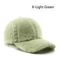 Berretto da baseball invernale in peluche verde chiaro in morbida lana di agnello - Verde Chiaro