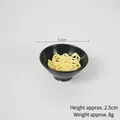 Miniature bol de ramen pour maison de poupée avec nouilles réalistes et bol noir, 5,2cm - Bol de nouilles Udon de 5 cm + nouilles