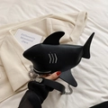 Borsa a tracolla nera a forma di squalo con catena in metallo e finitura in pelle PU - Nero
