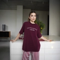 T-shirt oversize in cotone bordeaux con stampa COZY DEPARTMENT bianca da donna - S / Rosso Marrone