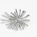 Broche fleur argentée au design radial soleil avec finition polie brillante - Style Rayon de Soleil Argenté (PX001) / Argenté