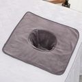 Serviette faciale grise en microfibre pour table de massage avec orifice facial - 35*35cm (Carré) / Gris Moyen