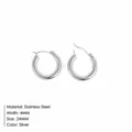 Eleganti orecchini a cerchio da 24 mm in acciaio inossidabile lucido argentato moderno - 24mm / Argento