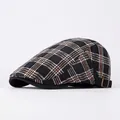 Gorra plana clásica de cuadros negros y beige con hebilla de metal ajustable - Ajustable / Cuadros Negro