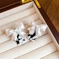 Chic silver bow stud earrings with black and white rectangular resin drop on velvet - Silver Pin Style(HE22031-2)
