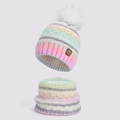 Conjunto de gorro y bufanda de punto con rayas arcoíris, pompón blanco y forro polar suave - Amarillo Arcoíris