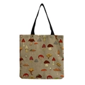Gros plan sur la texture du lin et les motifs de champignons colorés du sac de shopping - Divers styles de champignons dessinés à la main (hm0687)