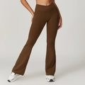 Pantaloni da yoga svasati marrone cioccolato con vita alta incrociata e vestibilità slim - S / Caffè Chiaro