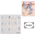 Dettaglio macro di adesivi per unghie 5D argento con gemme blu e strass lucidi RJ-0051 - RJ-0051
