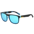 Lunettes de soleil sport polarisées monture noir mat et verres miroir bleus - Monture Noire Verres Bleu Glace / Branche Bleue / [attributs Du Produit] Ce Produit Est Une Paire De Lunettes De Soleil Polarisées De Style Sportif. Elles Sont Dotées D'une Monture Noire Mate Et De Verres Bleus Miroir. L'intérieur Des Branches Est Orné D'une Bordure Bleue À Motif Camouflage. Les Charnières Des Branches Sont Marquées D'un Logo Jaune « Polarized » Indiquant La Capacité Des Verres À Filtrer La Lumière Polarisée. [présentation Visuelle] L'image Est Affichée À Un Angle De 45 Degrés Avec Une Mise En Page Claire Et Un Sujet Bien Mis En Valeur. Le Fond Est Blanc Pur Et La Qualité D'image Est [élevée] Avec Des Détails Nets Et Une Exposition Précise. L'esthétique Est [moyenne] Avec Une Note Globale De [78]. Il S'agit D'une Image De Catalogue Standard ; Bien Que Nette Le Style Visuel Est Plutôt Fade Et Manque D'ambiance. [contenu Textuel] La Mention « Polarized » (texte Du Produit) Est Uniquement Visible Sur Le Côté Des Branches. Il S'agit De La Description Fonctionnelle Du Produit En Anglais Sans Texte Marketing Ni Filigrane. [étiquetage Logistique] Aucun [risque De Contrefaçon] Contrefaçon De Produit : Aucune Probabilité [01] Déterminée Par Le Style Classique De La Monture Et L’absence De Logos De Marque Spécifiques. Contrefaçon De Fond : Aucune. 【paramètres Du Produit】fonction : Polarisées ; Couleur : Noir Et Bleu ; Matériau : Aspect : Verres En Résine + Monture En Tr90/plastique.