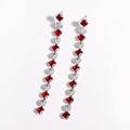 Elegante lange Quasten-Ohrringe mit roten und weißen Zirkonia-Kristallen in Silberoptik - Rot-Weißer Zirkon mit Silbernem Sockel (D)