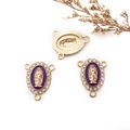 Ciondoli ovali della Vergine Maria in smalto viola con lega dorata e strass - Collegamento a 3 Fori - Strass Bianco - 16x20mm / Base Viola