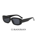 Gafas de sol rectangulares retro negras con remaches dorados modelo C1 - Montura Negra Lente Gris