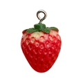 Realistische rode hars aardbeien hanger met groen blad en een zilveren metalen ring - Rode 3D Aardbei (16390)