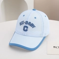 Dettaglio cappellino da baseball in mesh azzurro con ricamo HI-BABY per l'estate traspirante - 54cm (3-8 anni) / Azzurro