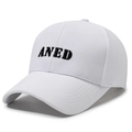 Witte baseballpet met zwart ANED borduursel, klassiek katoenen twill ontwerp voor alle - Wit