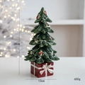 Albero di Natale in resina con base a pacco regalo rosso, decorazione da 28 cm - Ornamento Albero di Natale Stile A