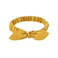 Dettaglio di una fascia elastica giallo brillante con fiocco in raso e cuciture rifinite - Giallo Brillante(8)