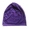 Bonnet en tricot violet foncé avec rivets métalliques argentés de style minimaliste - Taille unique / Violet foncé