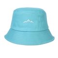 Détail de la broderie montagne blanche sur le bob en coton bleu ciel - Taille unique / Bleu clair