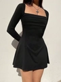 Elegantes schwarzes Minikleid mit langen Ärmeln und quadratischem Ausschnitt für Damen - S / Schwarz