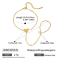Detailansicht des 18K Gold Edelstahl Ring-Armbands mit Bogen und Zirkonia Anhängern - Schmetterling Finger Stil (JDB0305031)