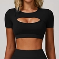 Top corto da yoga nero a maniche corte con ritaglio anteriore e tessuto elastico - Taglia S / Top / Nero premium