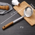 Schiumarola in acciaio inox con manico in legno, lunghezza 32,5 cm e diametro 9,5 cm - Cucchiaio Forato