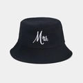 Cappello a secchiello classico in cotone nero con ricamo Mrs. bianco sul davanti - Stile Mrs. / MRS Nero