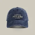 Dettaglio del cappellino da baseball in denim lavato con ricamo Urban Future - M (56-58cm) / Blu navy