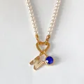 Collier de perles élégant avec lettre M en or 14K et pendentif cristal bleu - Lettre N