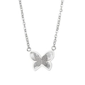 Elegante collana con ciondolo a farfalla in argento con inserto in conchiglia bianca - Collana Color Argento (KN236037-KFC)