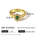 Detail view of gold-plated stainless steel ring with emerald zircon and size dimensions - US 8 / Oval Green Gemstone Chain Texture Style (NB-R24065)