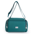Bolso bandolera minimalista de nailon verde azulado con correa ancha y logo plateado - Verde Oscuro