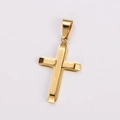 Détail du pendentif croix en acier inoxydable doré avec gravure du Christ en relief - Sans Chaîne / Doré