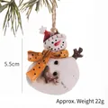 Mini bonhomme de neige de Noël en résine avec bonnet à étoile rouge et écharpe jaune - Bonhomme de Neige avec Écharpe Jaune
