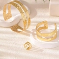 Elegante set di bracciali e anello in metallo martellato dorato a due strati - Set di 3 bracciali tondi ondulati dorati(HE28095-HN9737-HB4407)