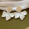 Minimalist white flower stud earrings with shell finish and crystal center accents - White Mother-of-Pearl Effect Flower