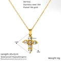 Vista dettagliata della collana a croce in acciaio inossidabile placcata oro 18K - Stile Croce (SN755G)