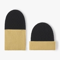 Berretto in maglia a coste bicolore nero e kaki con design color block invernale - Giallo Zenzero