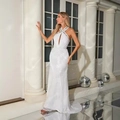 Robe licou blanche à paillettes avec découpe et garniture en pierres précieuses brillantes - S / Blanc