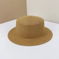 Cappello boater in paglia intrecciata kaki naturale con corona piatta e tesa corta - M / Caffè Chiaro