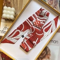 Eleganter Satin-Schals mit geometrischem Blumenmuster in einer gelben Geschenkbox - 5cmx90cm / Rot (S158 Rot)