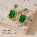 Orecchini in rame con zircone verde smeraldo, dimensioni di 2,9 cm per 1,38 cm - Orecchini a bottone verde smeraldo
