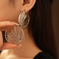 Orecchini pendenti a foglia di palma d'argento dal design bohémien di tendenza - Stile Design a Foglia Traforata (81#) / Argento