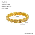 Twisted rope ring in 18K gold plated stainless steel with rhinestones, size 8 - Twist Rope Rhinestone Style (1145)
