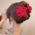 Pince à cheveux fleur en mousseline rouge élégante pour chignon de style français - Pince à cheveux à fleurs double face en tissu acrylique rouge