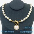 Collier en perles d'acier inoxydable avec pendentif cœur en nacre et strass - Collier Coeur Perle Or (KN237992-KSP)